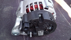 AUDI Generaator 14V- 140A ... UUS ! (3 foto / 8)