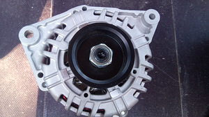AUDI Generaator 14V- 140A ... UUS ! (4 foto / 8)