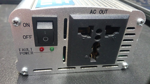 Инвертор 12V - 220 V (3 фото из 5)