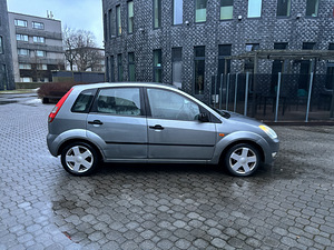 Ford Fiesta (5 foto / 14)