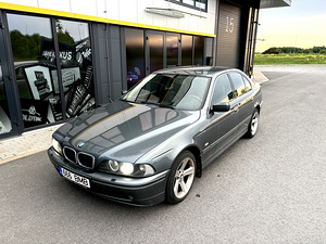 BMW 525 (1 foto / 15)