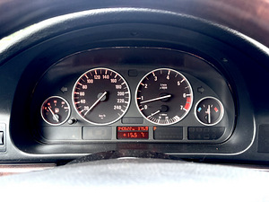 BMW 525 (13 foto / 15)