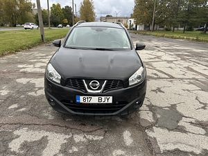 Продаю автомобиль (2 фото из 14)