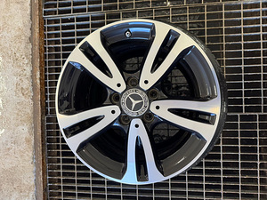 Продам новые оригинальные диски r16 Mercedes с датчиками д. (1 фото из 5)