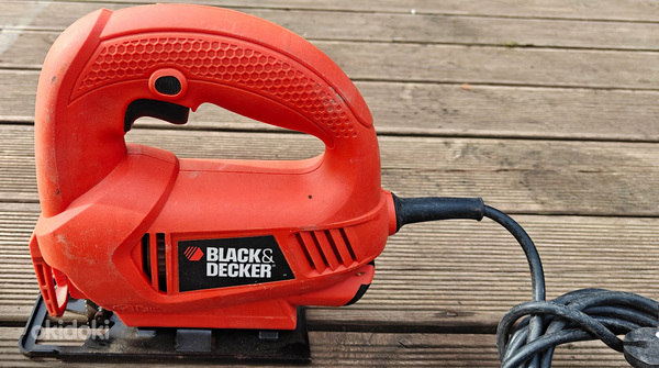 Лобзик Black Decker KS500