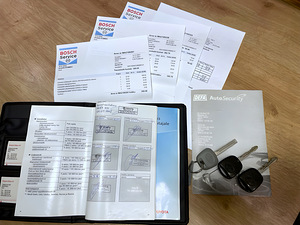 TOYOTA COROLLA / BENSIIN / AVARIIVABA / ÜV 02.2026 (15 foto / 15)