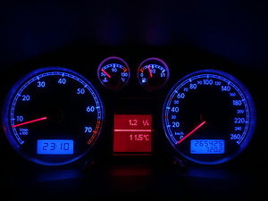 VOLKSWAGEN PASSAT B5.5 FACELIFT / MUST NAHK / ALPINE (12 foto / 15)