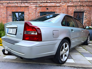 VOLVO S80 FACELIFT / AUTOMAAT / DIISEL 120kW / ÜV 05.2026 (3 foto / 15)