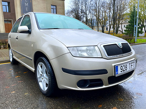 SKODA FABIA / AVARIIVABA / TÜV 10.2026 (2 foto / 15)