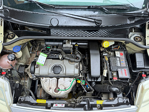 Citroen C2 / AUTOMAAT / ÜV 04.2027 / ROOSTEVABA (6 foto / 15)