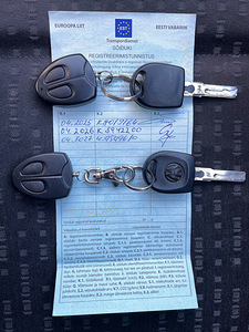 VOLKSWAGEN GOLF 4 / COMFORT / TÜV 04.2027 (15 foto / 15)