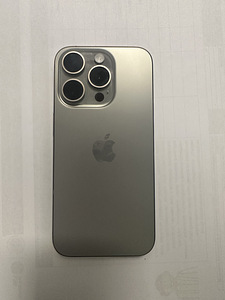 iPhone 15 Pro 128GB hall (3 foto / 4)
