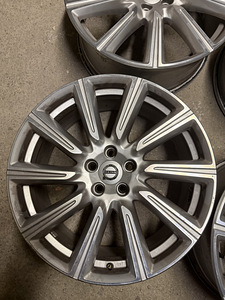 Volvo V90 / S90 R19 Diamond Cut (3 foto / 5)