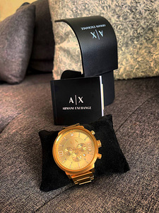 Часы Armani (1 фото из 2)