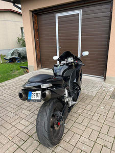 Kawasaki zx-10r (1 foto / 4)