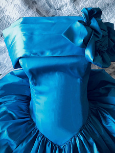 Jessica McClintock Bridal brändi eksklusiivne pidulik kleit (6 foto / 10)