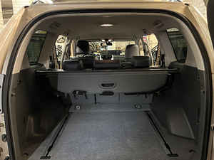 Toyota Land Cruiser (7 foto / 9)