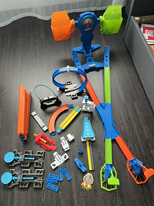 Hot Wheels komplekt (2 foto / 2)