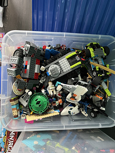 Kaks kasti LEGO (4 foto / 6)