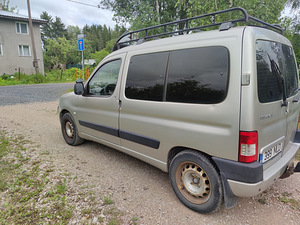 Peugeot partner (5 foto / 9)