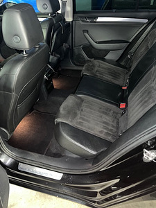 ŠKODA Superb (10 foto / 12)