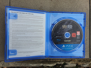 Resident Evil Village (PS4/PS5) (2 foto / 3)