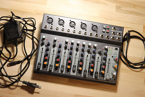 Behringer Xenyx 1002B (1 foto / 4)