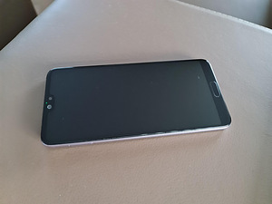 Huawei P20 Pro (3 фото из 4)