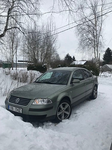 Volkswagen Passat 1.9 96kw (2 foto / 4)