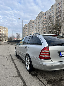 Mercedes Benz c200 2008 (3 foto / 15)