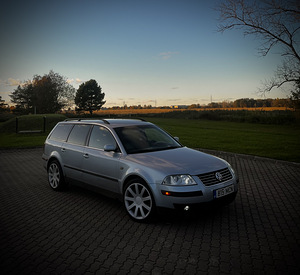 M/V Volkswagen Passat 4motion 1.9 (1 foto / 11)