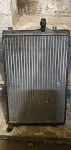 Vw Touran radiaator (1 foto / 2)