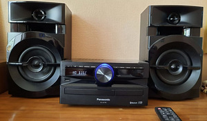 Музыкальный центр Panasonic (2 фото из 2)