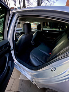 Volkswagen Passat 1.4 TSI b8 2018 bensiin+LPG (7 foto / 9)