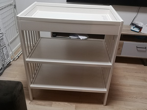Пеленальный столик IKEA (2 фото из 5)