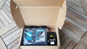 Uus pakendis Makita aku 18V 5,0Ah ja kiirlaadija DC18RC (4 foto / 4)