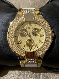 Guess часы (2 фото из 2)