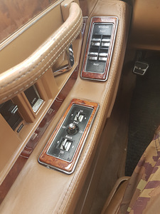 Cadillac Seville STS 1991 (2 foto / 12)