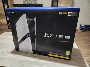 Продается PS5 Pro с дисководом (4 фото из 4)