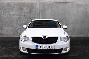 Skoda Superb 1.9 diisel,manuaal 2009 a (2 foto / 4)
