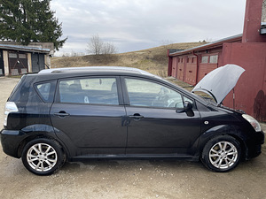 Toyota Corolla Verso (2 foto / 12)