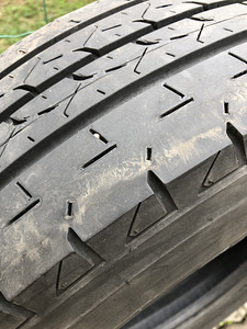 Bridgestone suverehvid 225/75/R16 (2 foto / 3)