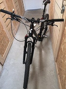 Cube Race Limited 29/XL23. (2 foto / 6)