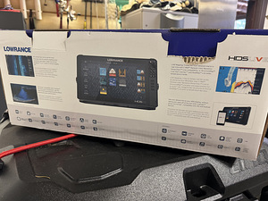LOWRANCE HDS - 16 LIVE ROW XD AI 3- IN - 1 (2 foto / 5)