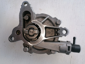 RENAULT TRAFIC II (2001-2015) 2013 Vacuum Vaakum Pump (4 foto / 4)