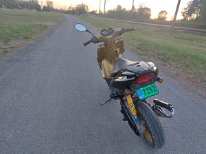 Yamaha Aerox 70cc Roller / Mopeed (6 foto / 7)