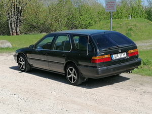 Honda accord aerodeck 1993 (3 foto / 4)