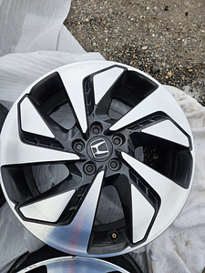 Honda r18 veljed (5 foto / 9)