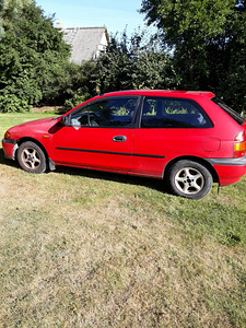 Mazda 323 (3 foto / 3)