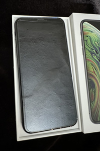 iPHONE XS (64gb) (9 foto / 9)